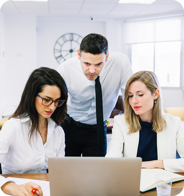 modern-business-people-desk